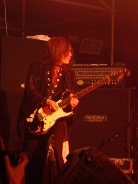 Sugizo (гітарист)