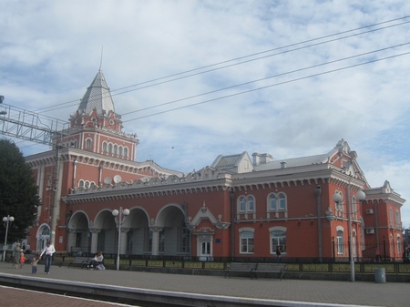 Чернігів. Модерний вокзал