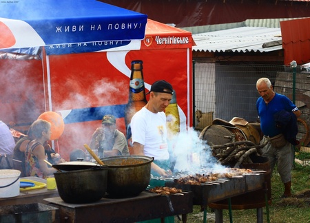 ... і шашликами перекусити