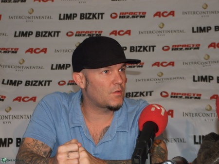 Limp Bizkit провели прес-конференцію у Києві