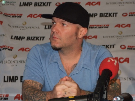 Limp Bizkit провели прес-конференцію у Києві