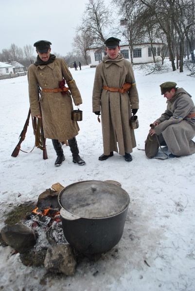 Українська революція. Військові реконструктори. Кіно