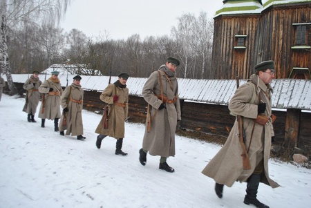 Українська революція. Військові реконструктори. Кіно