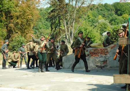 Бої на вулицях. Кам`янець-Подільський, 1919р. Фест "Остання столиця", 2011. Реконструкція