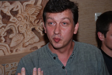 Олесь Доній