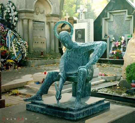 Личаківський цвинтар (Фото: Юля Проважна)