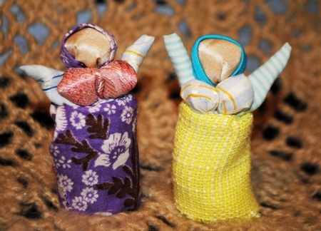 Виготовлені ляльки-мотанки :)
