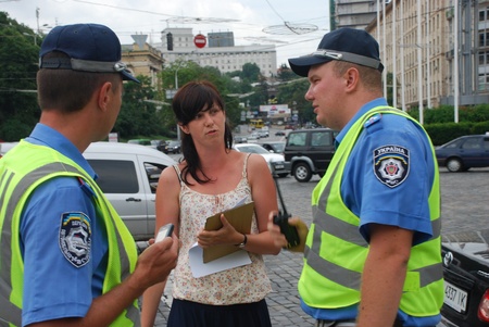 Ксенія Коробчук і працівники ДАІ