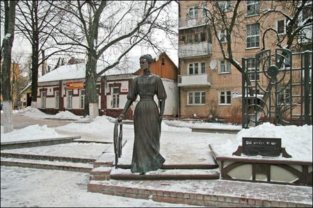 Пам"ятник Ірині Паскевич...